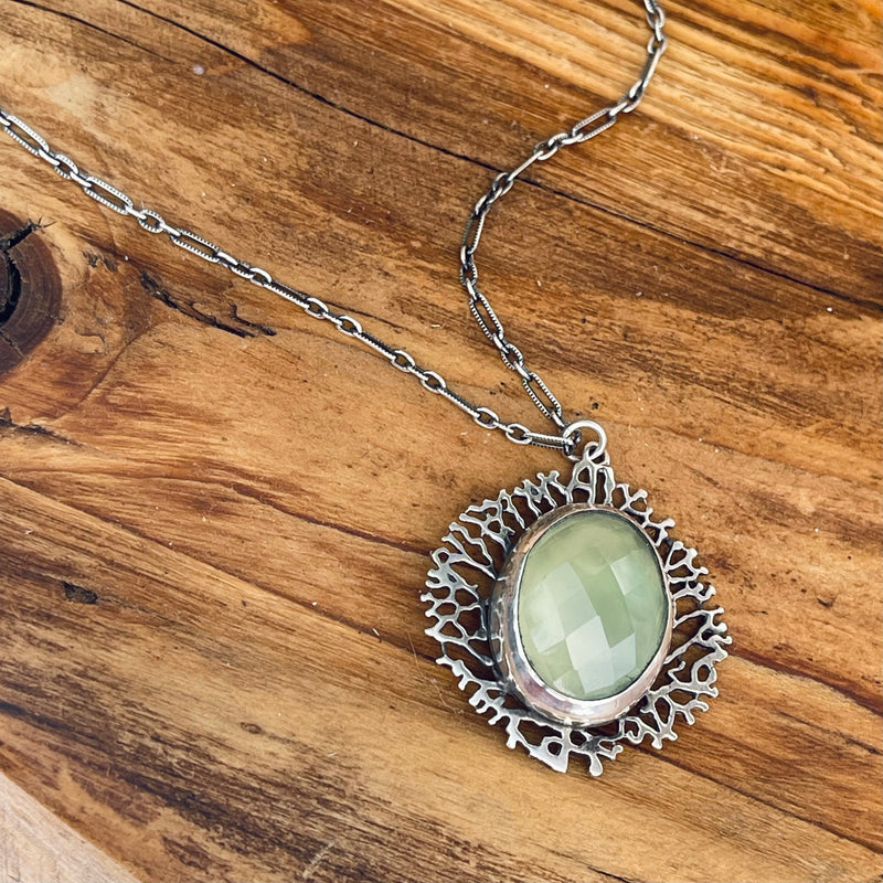 Prehnite necklace 2025