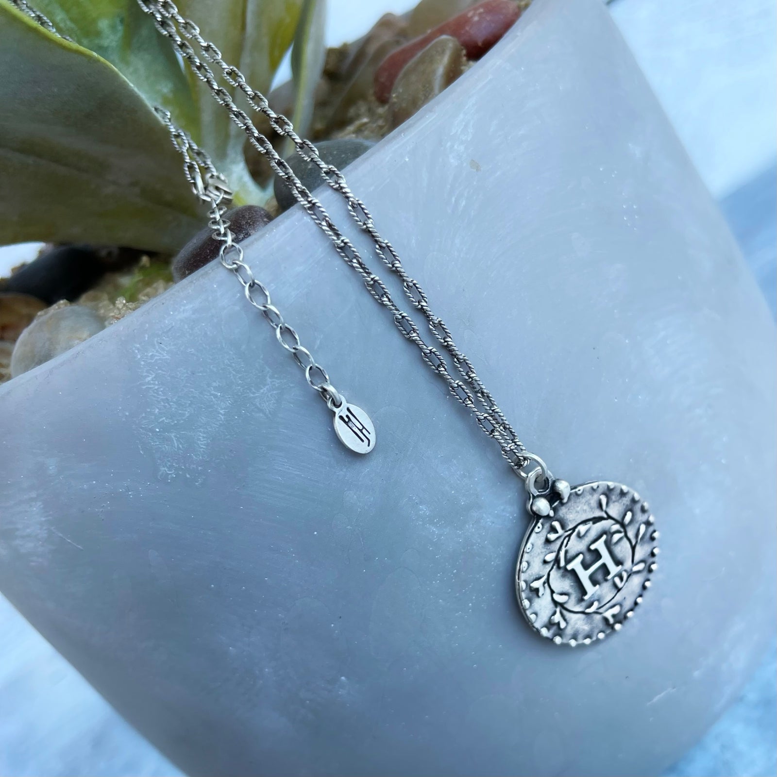【新品】Atelier Inscrire silver pendant 925 Sterling Silver Anchor Pendant with Crystal by LeightWorks
