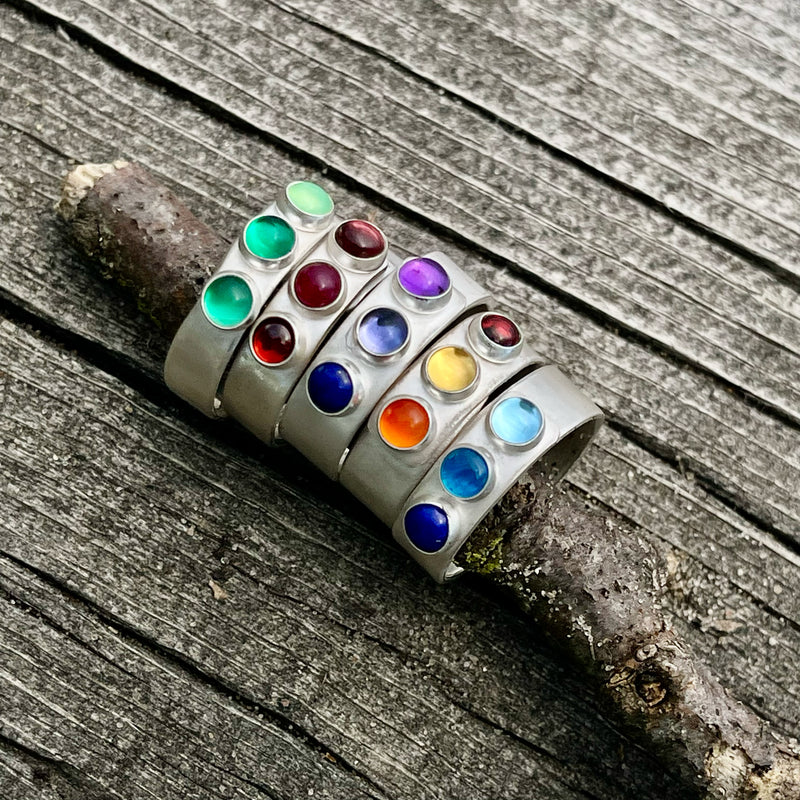 Adjustable gemstone rings deals