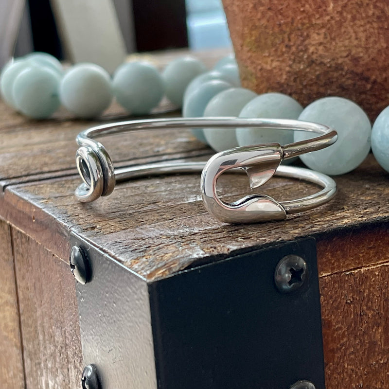 Silver best sale safety pin