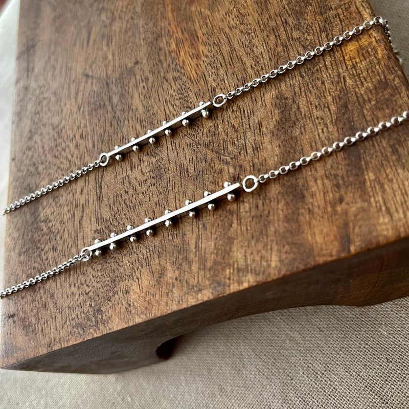 Dotted Bar Necklace